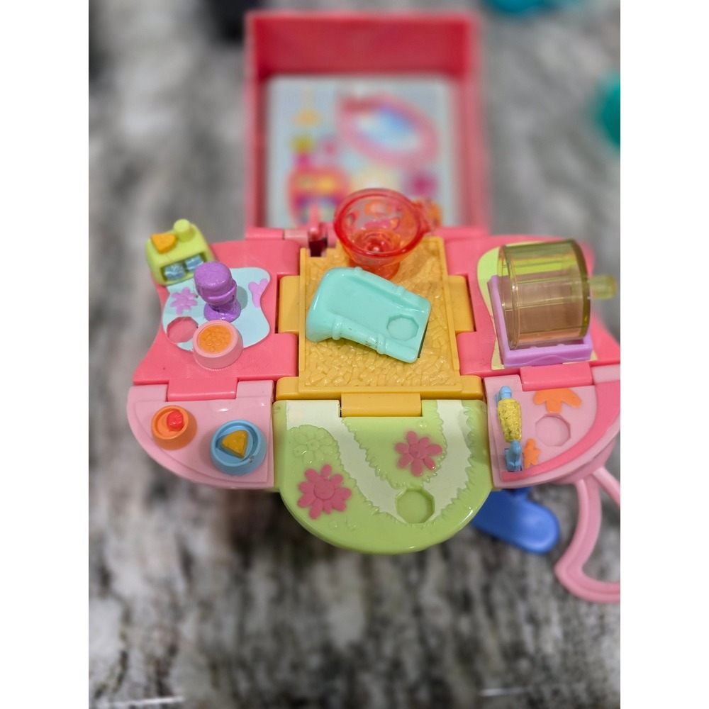 Littlest Pet Shop Teeniest Tiniest Butterfly House Playset Hamster Hasbro Pink